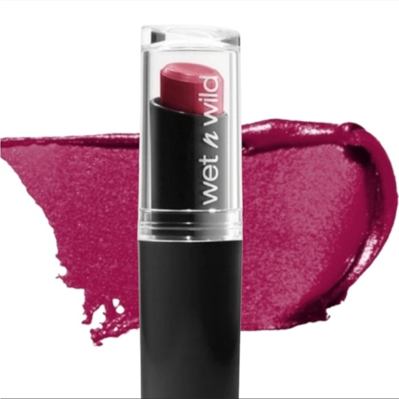 Wet n Wild 965 Cherry Picking Lipstick - Picture 1 of 1